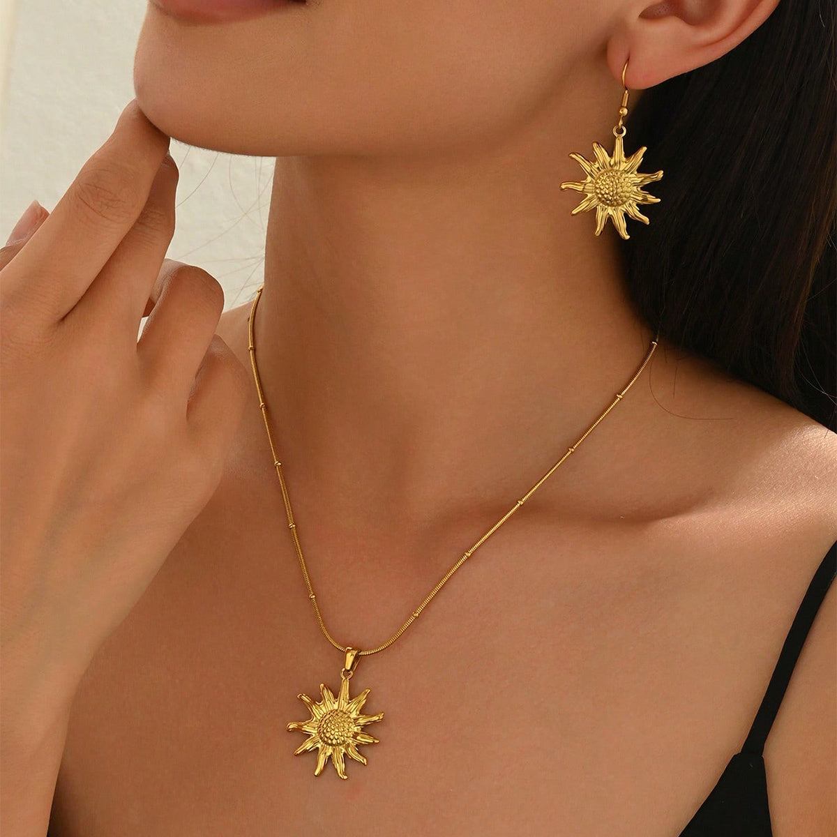 Lxalry 18K Gold Plated Sun Mirror Jewelry Set Hypoallergenic Skin Safe Necklace Drop Earrings For Daily Evening Never Fade Adjustable Luxury Gift With Precision Cast Rays