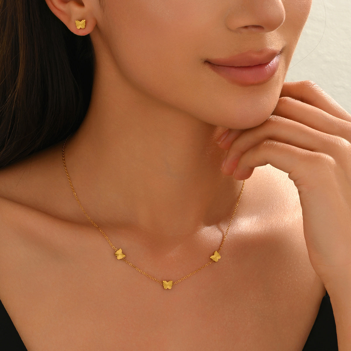 Lxalry 316L Stainless Steel 18K Gold-Plated Jewelry Set Iridescent Blue White Gradient 3D Glass Star Pendant Hypoallergenic Tarnish Free Earrings Necklace Beach Party Daily Wear Ocean Inspired