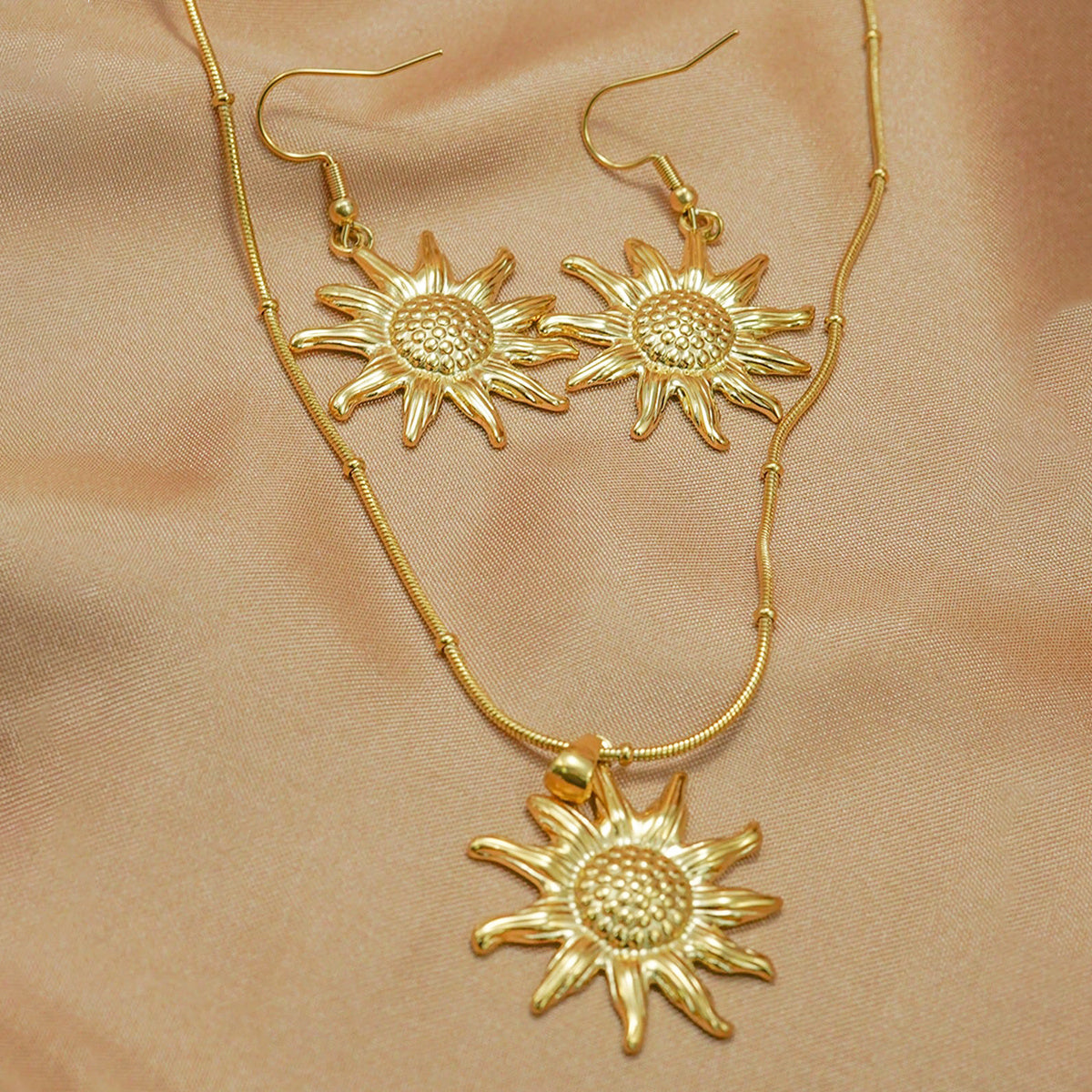 Lxalry 18K Gold Plated Sun Mirror Jewelry Set Hypoallergenic Skin Safe Necklace Drop Earrings For Daily Evening Never Fade Adjustable Luxury Gift With Precision Cast Rays
