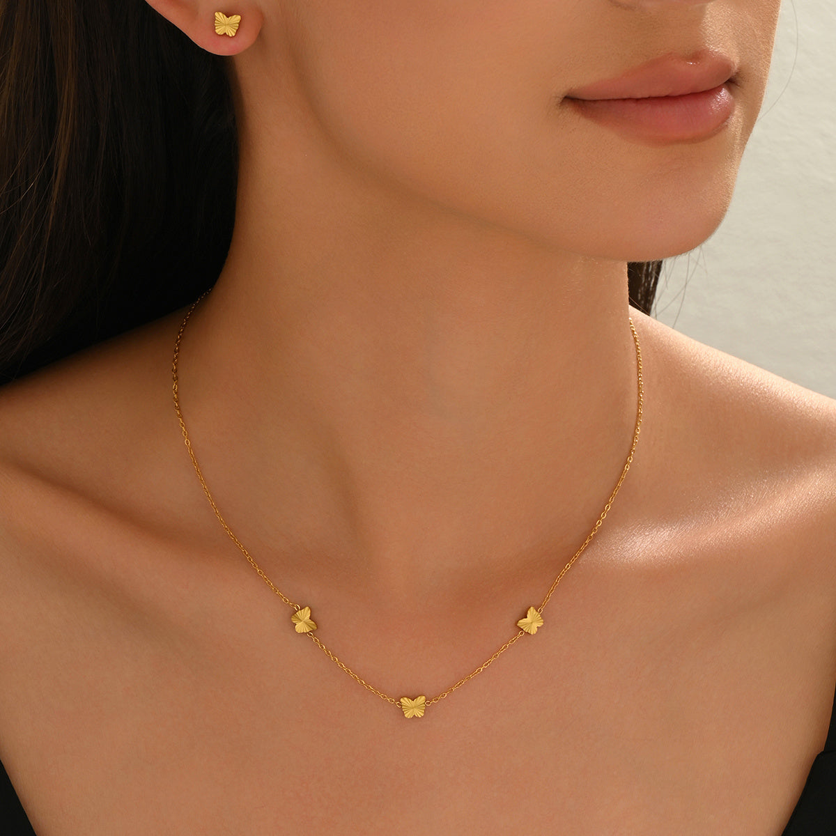 Lxalry 316L Stainless Steel 18K Gold-Plated Jewelry Set Iridescent Blue White Gradient 3D Glass Star Pendant Hypoallergenic Tarnish Free Earrings Necklace Beach Party Daily Wear Ocean Inspired