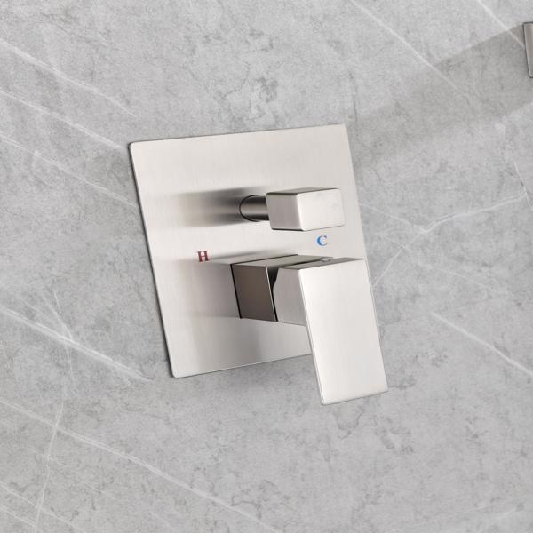 Wall-mounted Showerhead