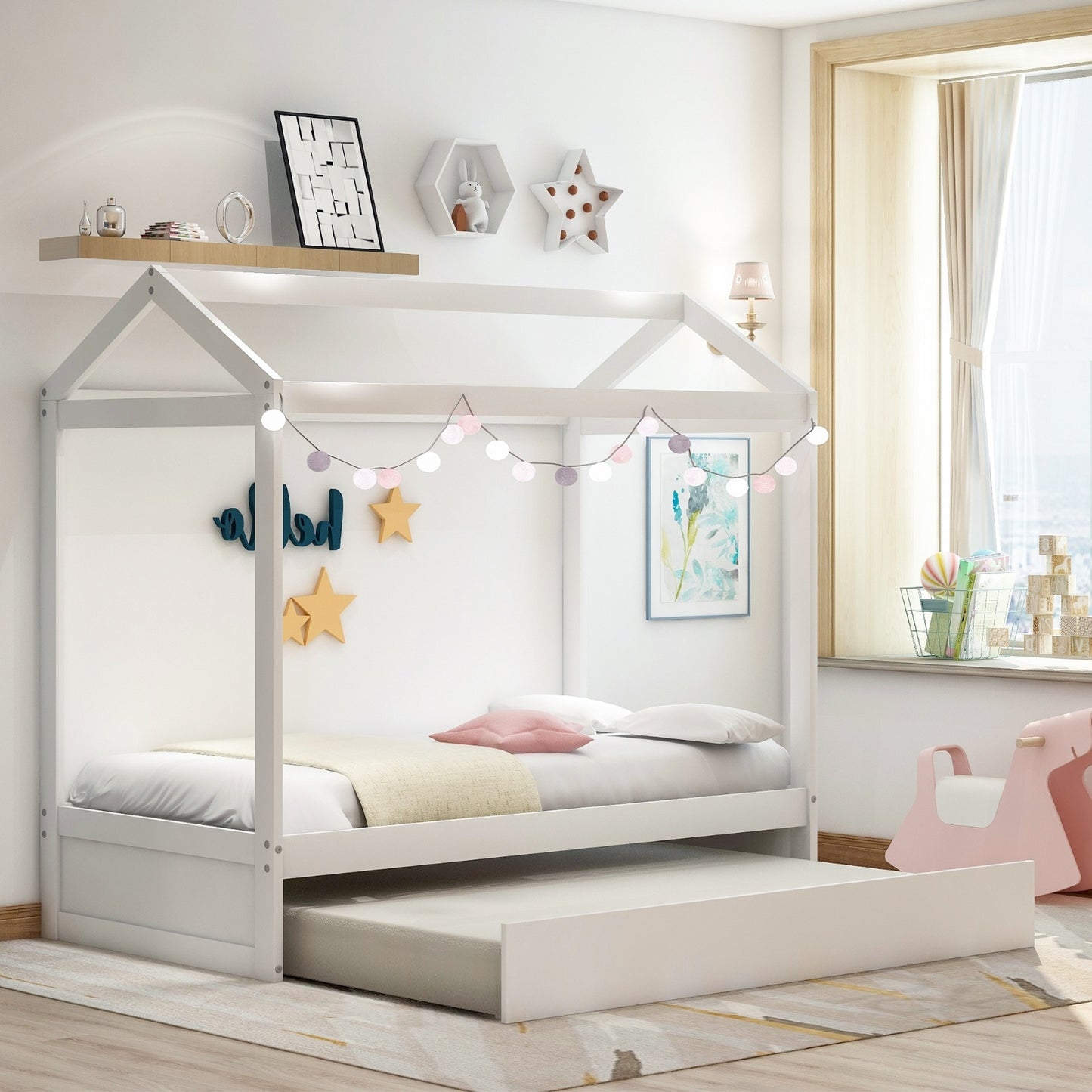 White Can Decorate The Bed Of A House With A Trunk