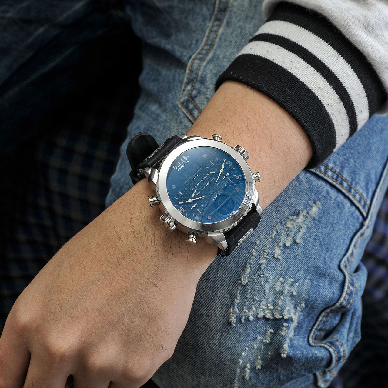 Men's watch with three movements