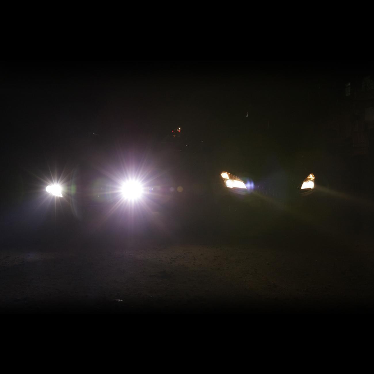 Series F-S2 9005 28W-LED Silver Edition COB Integrated Automotive Front Headlights Low End Edition