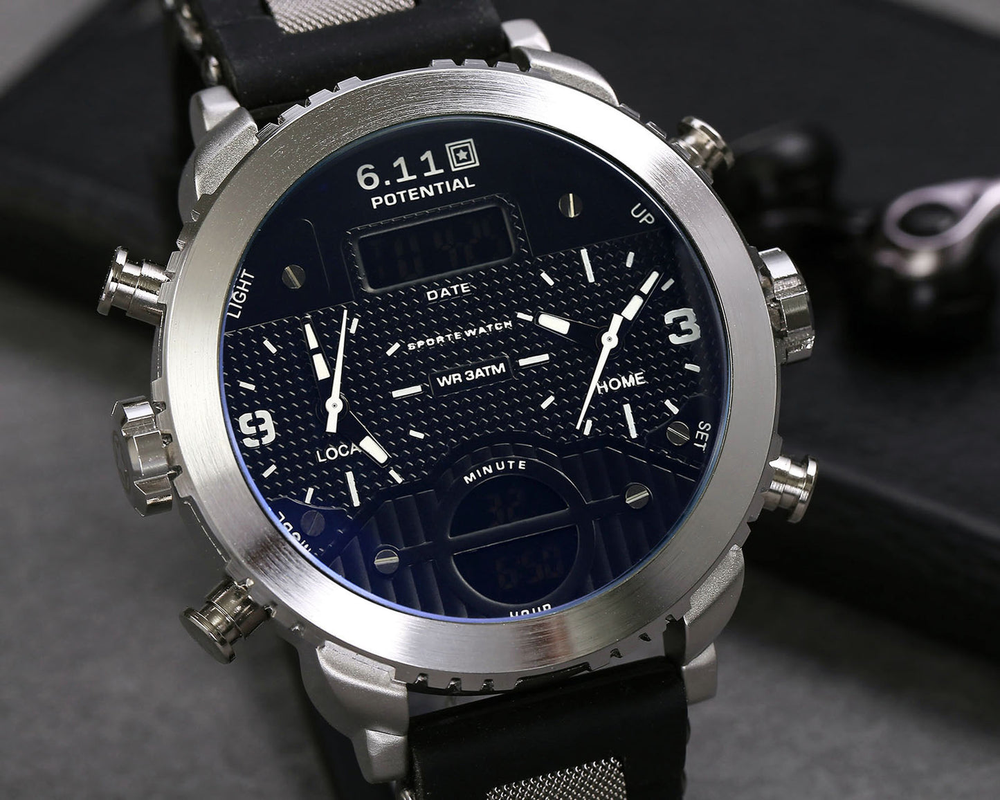 Men's watch with three movements