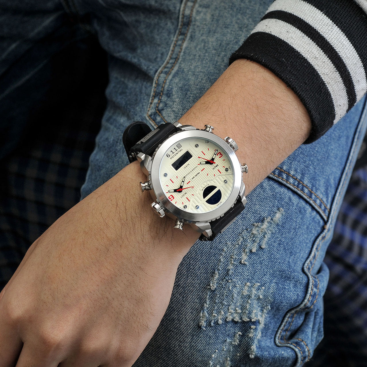 Men's watch with three movements