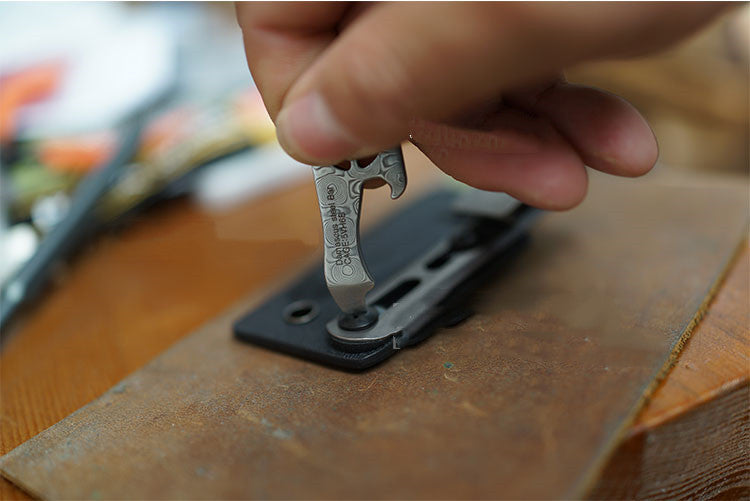 Shige Small Rose Pattern Multi-functional Tool Skid