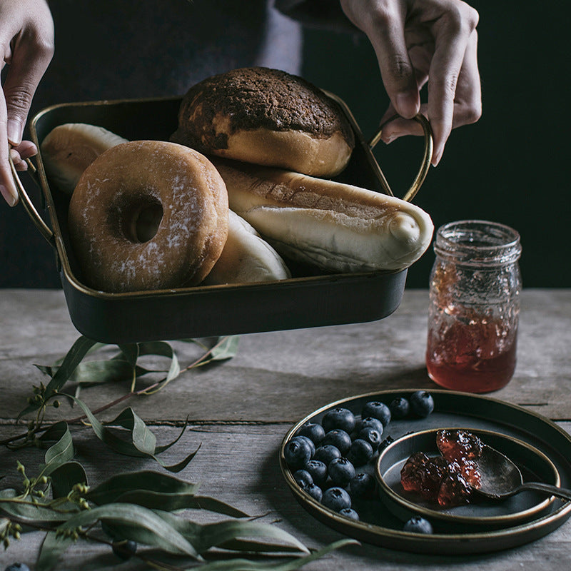 Disc bread tray