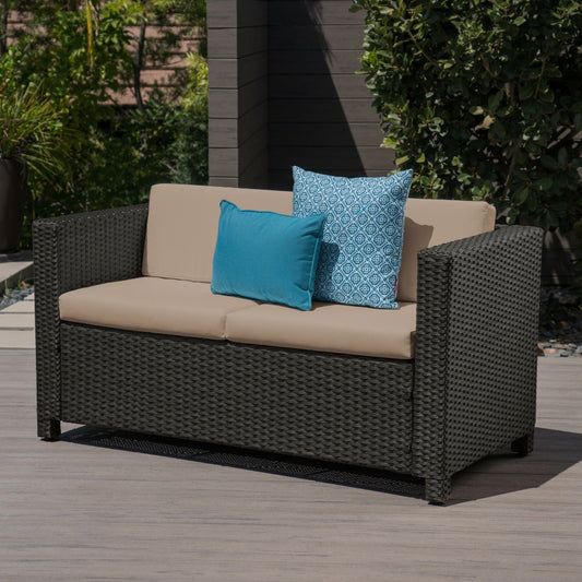 PUERTA LOVESEAT