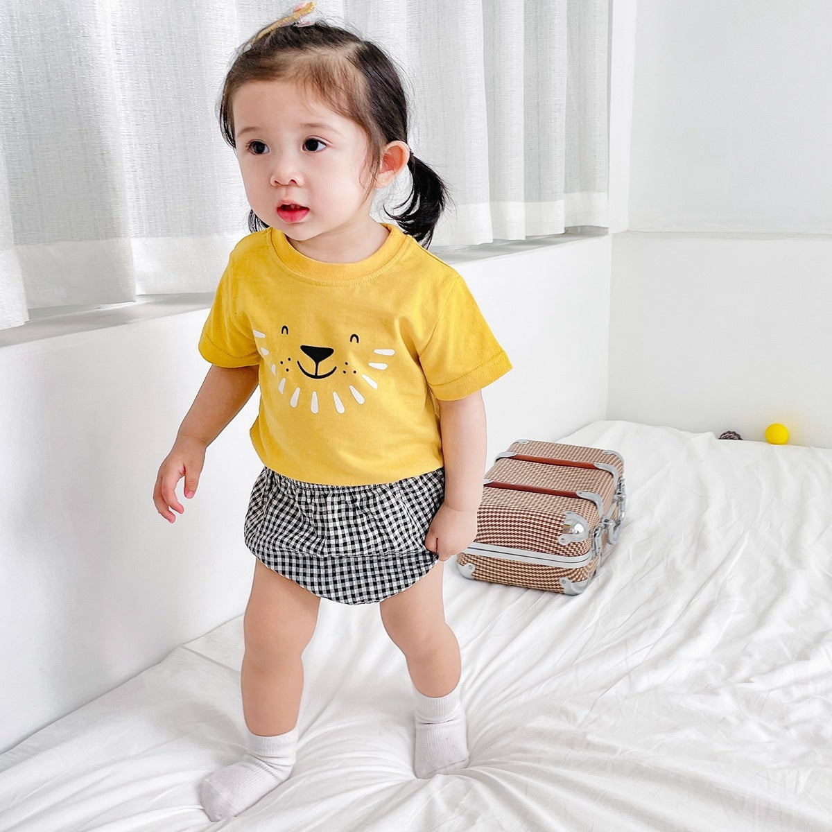 Girls' Cotton Plaid Clothes And Shorts Two Piece Set