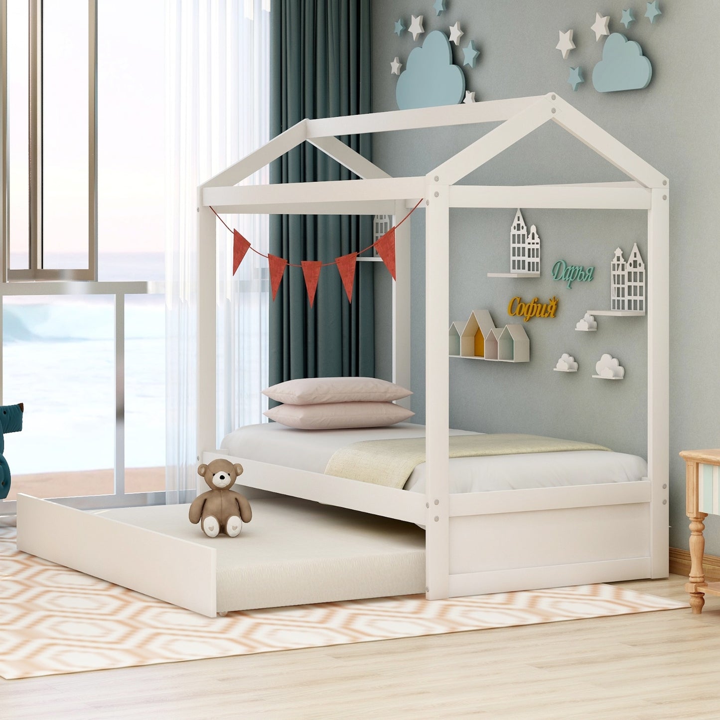 White Can Decorate The Bed Of A House With A Trunk